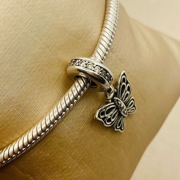 EUC Pandora 791255CZ Sterling Silver Love Takes Flight Butterfly Dangle Charm - Picture 5 of 9